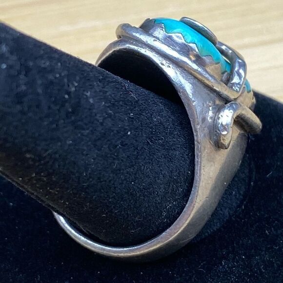 Vintage men’s Effie Calavaza, Zuni Nations Silversmith, heavy size 12 ring - Picture 7 of 12